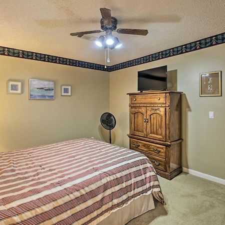 Hot Springs Village Retreat With Deck 3 Mi To Golf! Екстер'єр фото