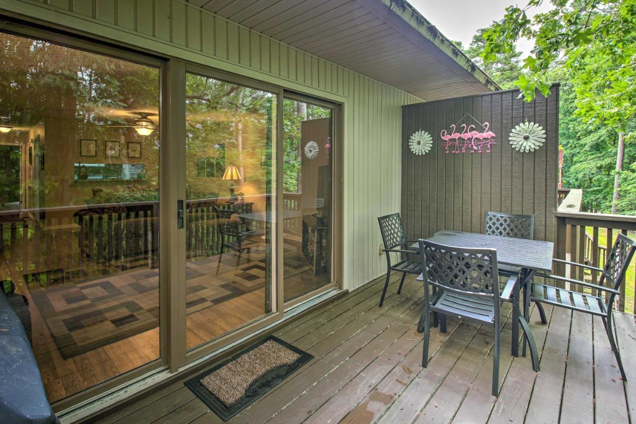 Hot Springs Village Retreat With Deck 3 Mi To Golf! Екстер'єр фото